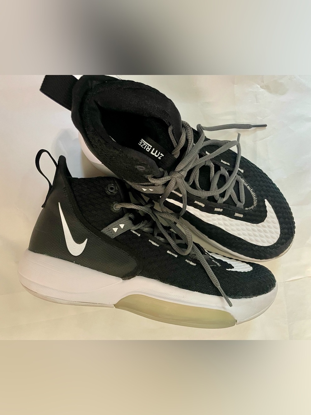 Nike Black and White Trainer Details